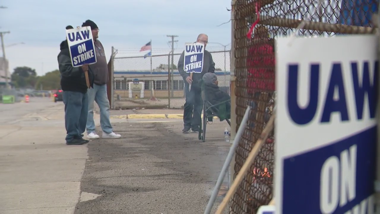 As UAW strike marches on, smaller auto suppliers may be left behind