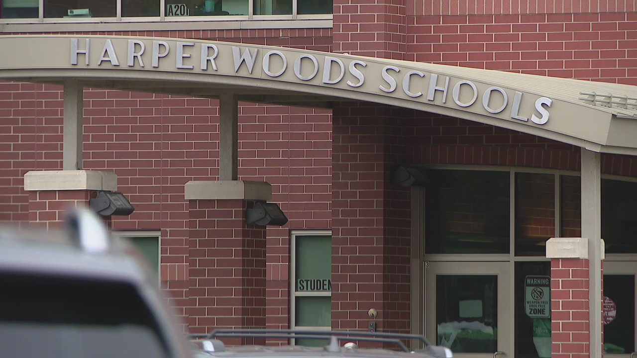 Harper Woods student in custody for bringing gun to school