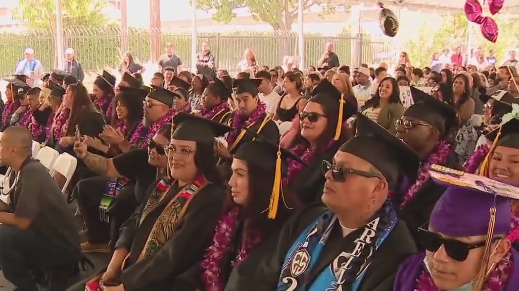 Ex-gang members graduate via Homeboy Industries