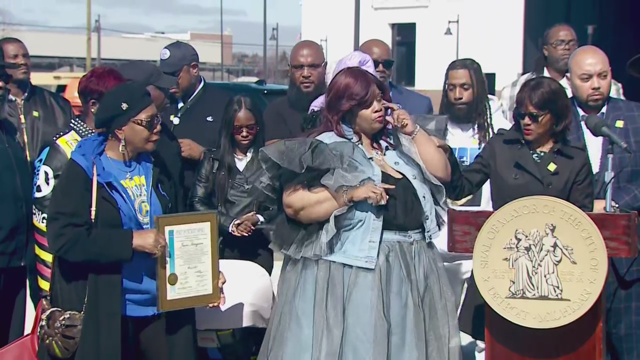 DDOT transit center name unveiling turns emotional