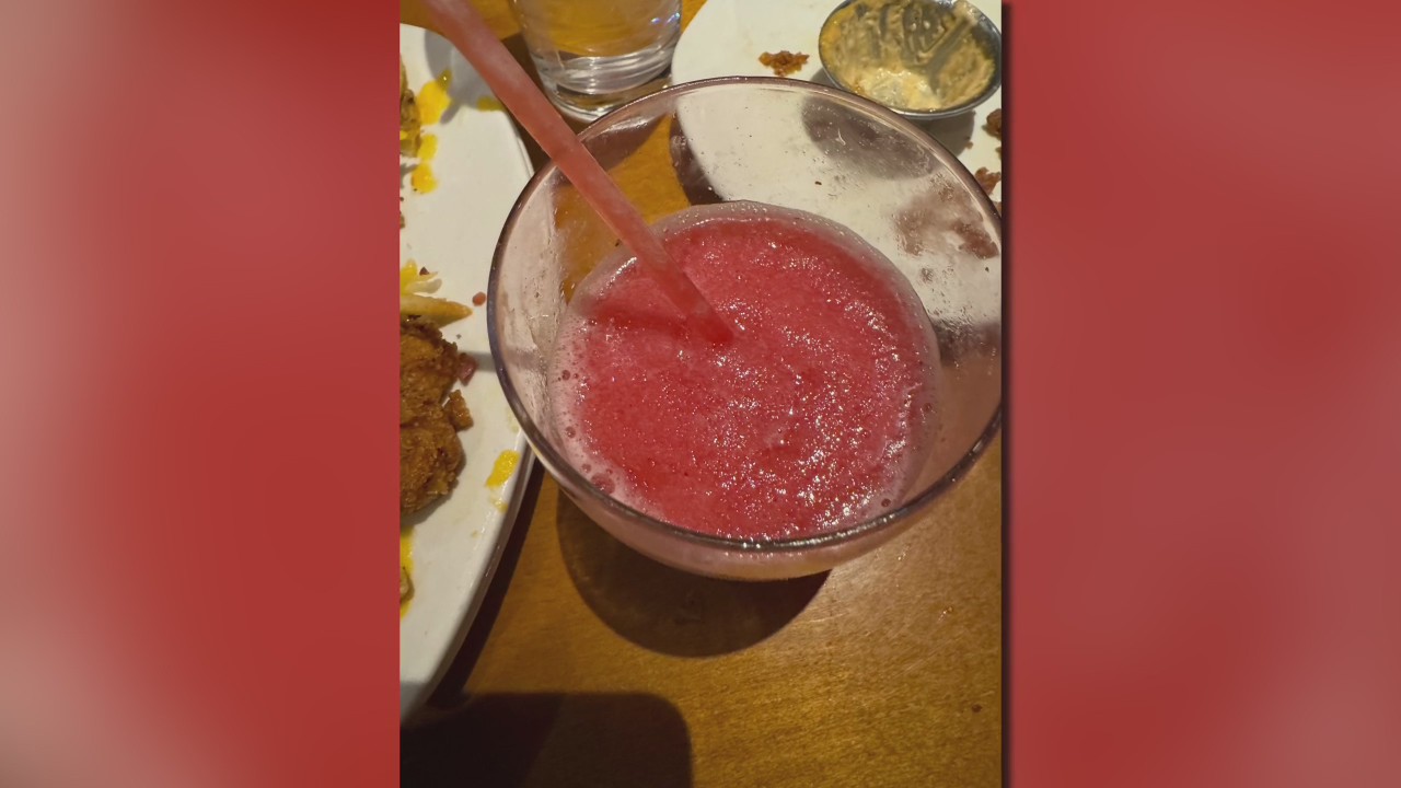 12-year-old accidentally served booze at Outback Steakhouse