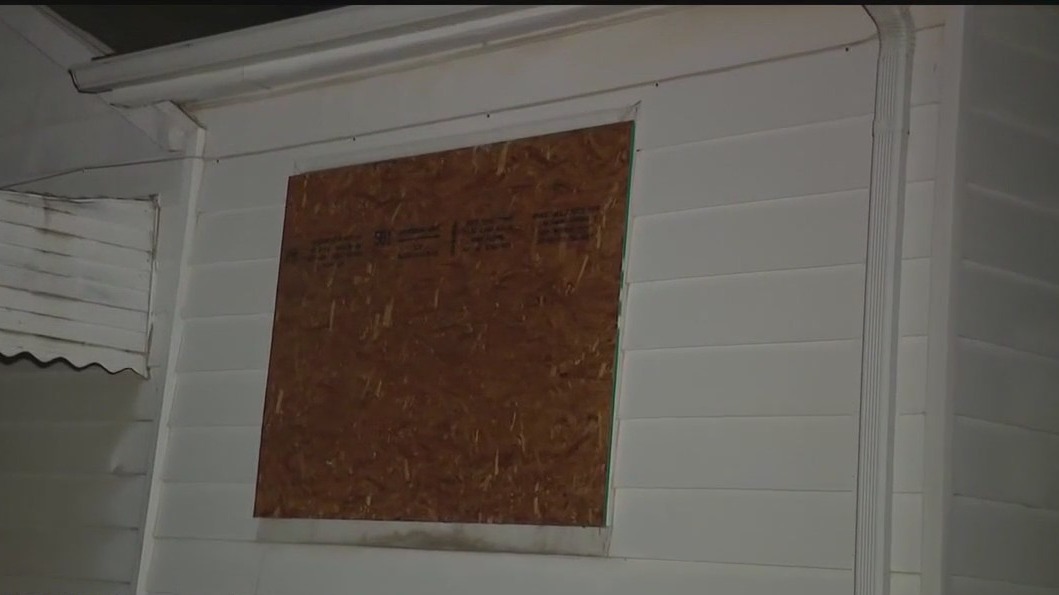 Wyandotte man making fireworks sets off explosion