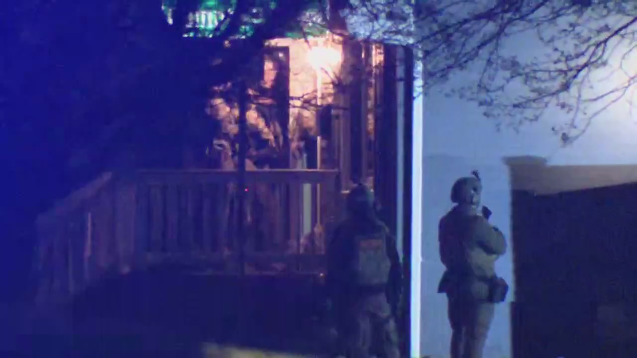 Hours-long stand-off ends with SWAT storming home