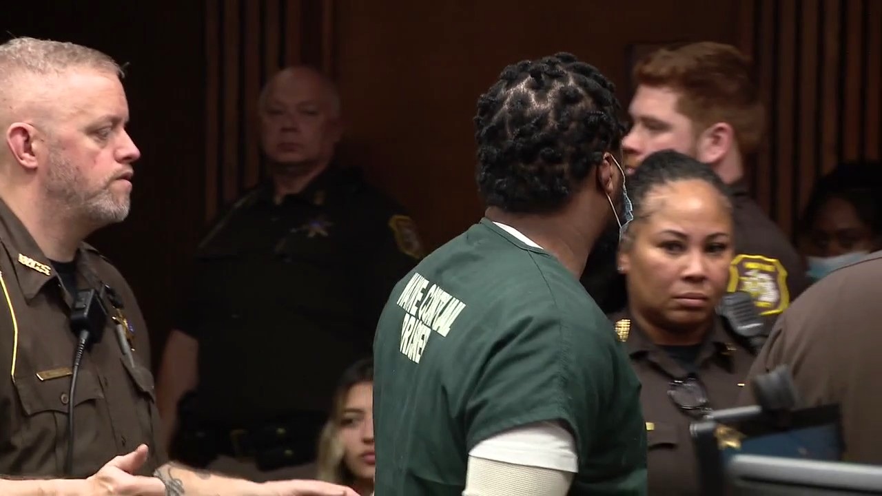 Wayne County hires private security officers for courthouses