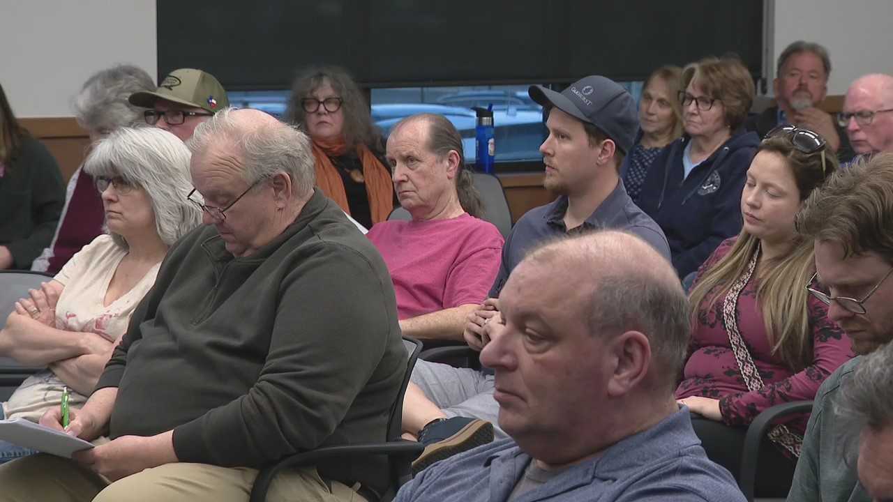 Residents push back on apartment complex in Royal Oak
