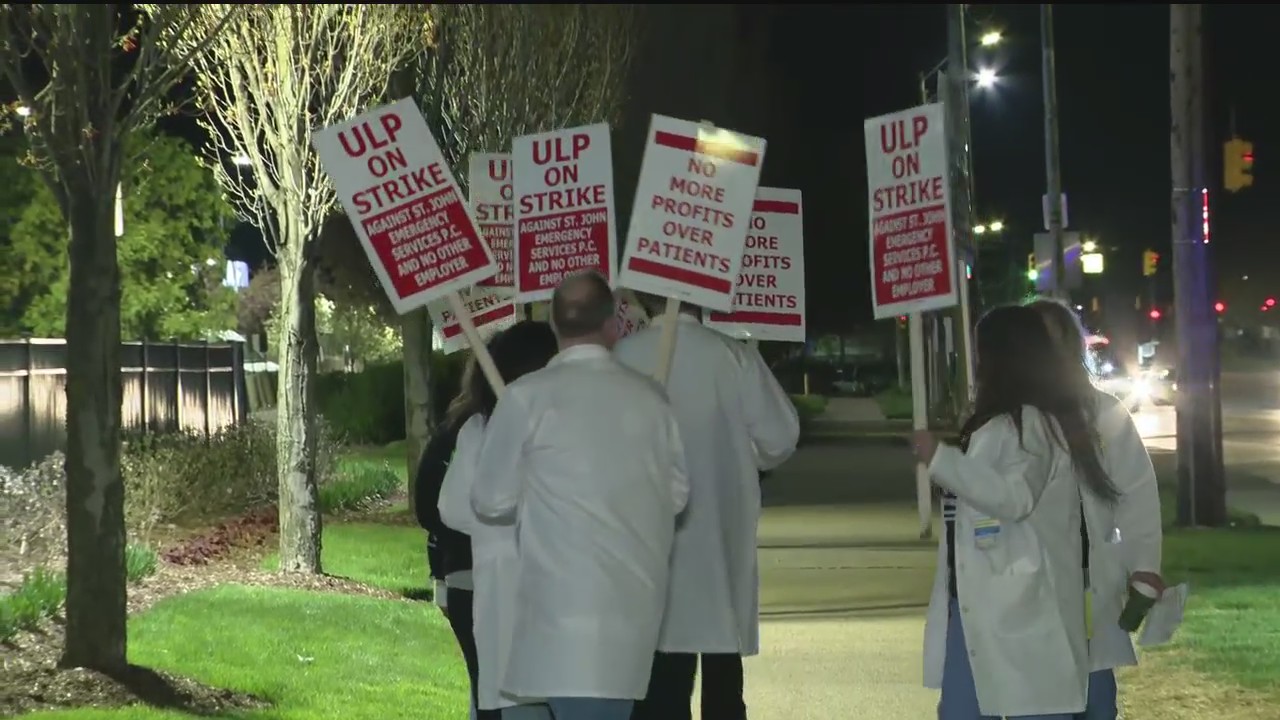 ER doctors, nurses strike outside Ascension St. John in Detroit