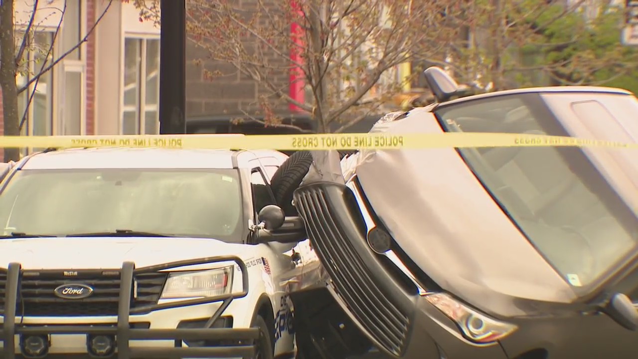 Officer, driver hospitalized after crash in Detroit | FOX 2 Detroit