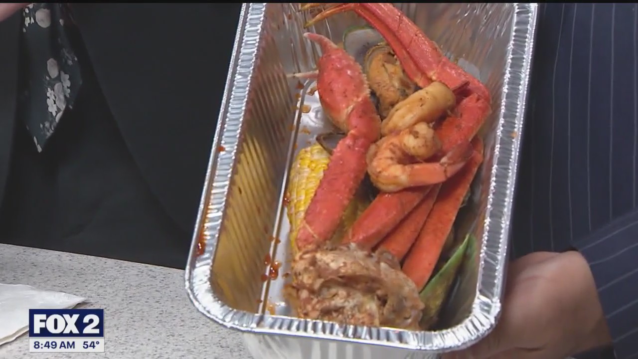 Curt Got Crabs serving up delicious seafood during the NFL Draft weekend