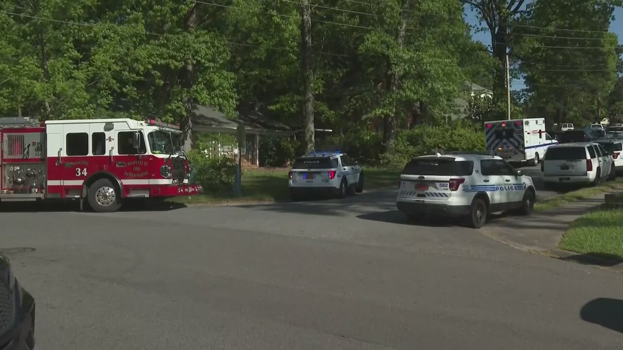 Ex-detective describes dangers of serving warrants amid Charolette shooting