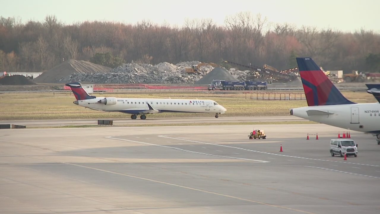 Delta flight out of DTW makes emergency landing due to mechanical issues