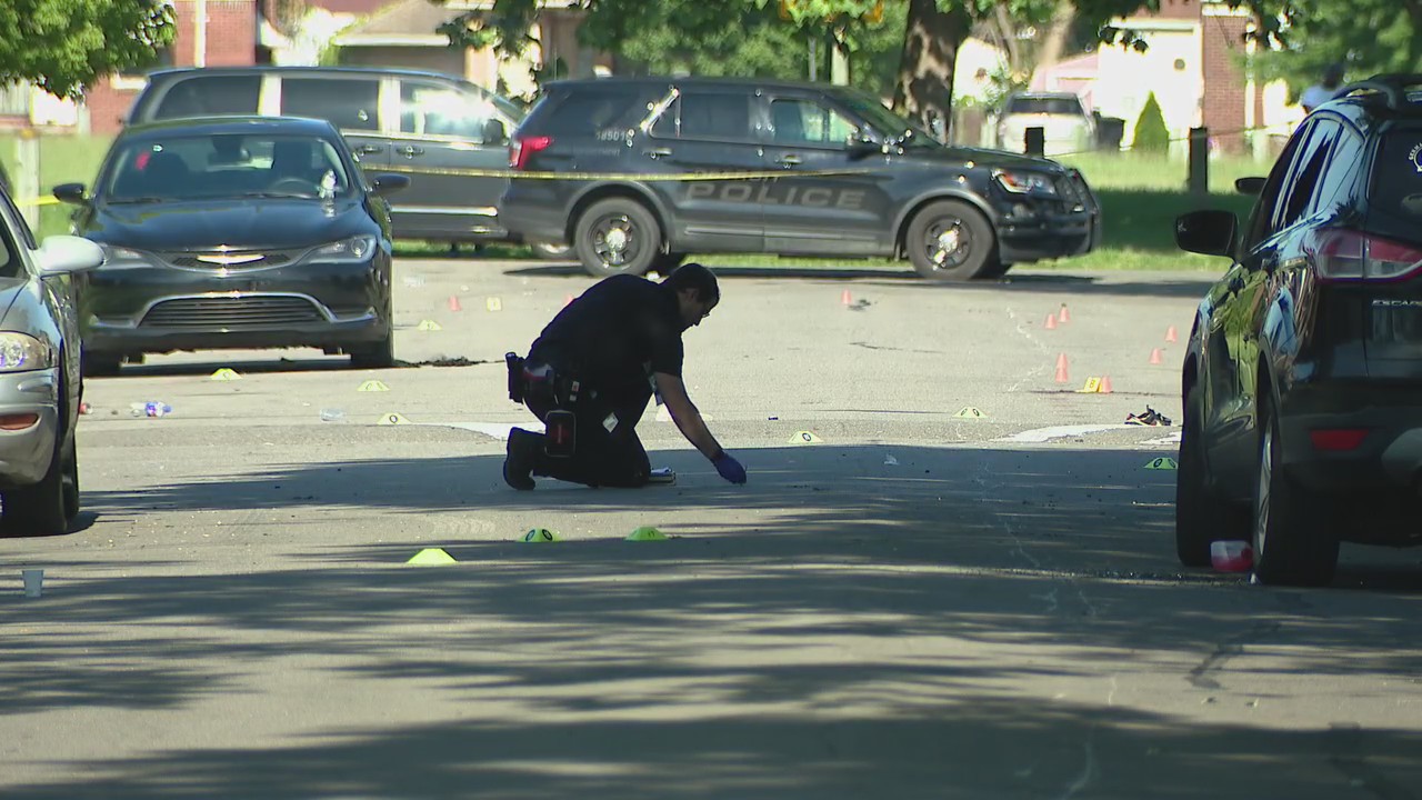 Detroit block party shooting leaves 2 dead, 19 injured | FOX 2 Detroit