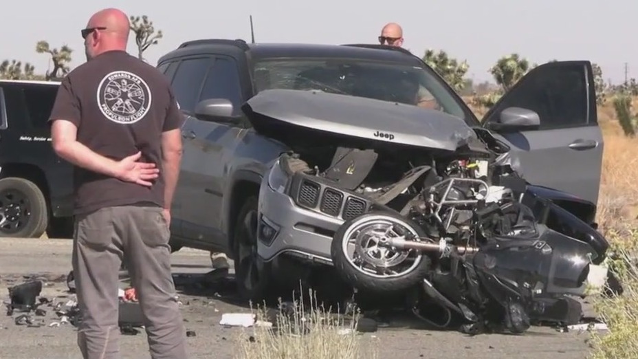 CHP officer seriously injured in Palmdale crash