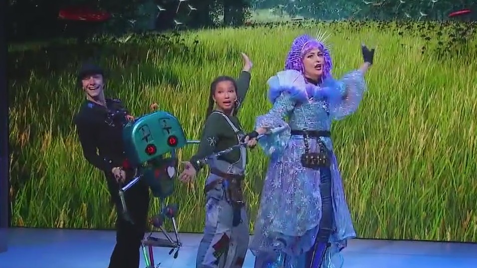 Celebrating the holidays at Discovery Cube