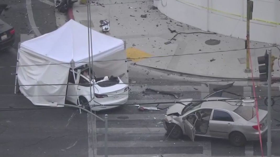 Fatal pursuit crash in Winnetka