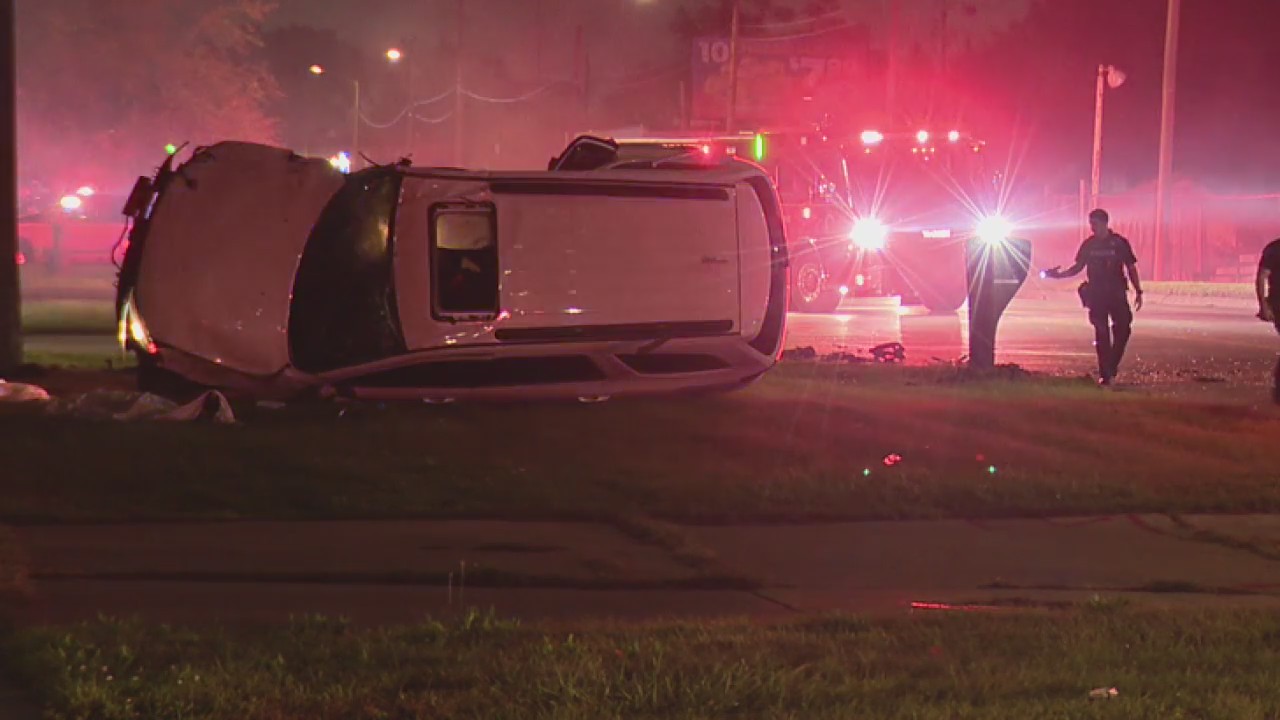2 men killed after Warren police crash into SUV | FOX 2 Detroit