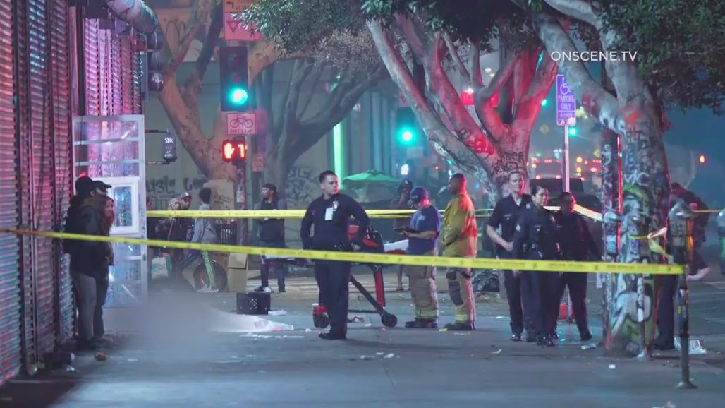 2 fatally shot outside DTLA smoke shop
