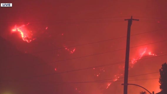 Hurst Fire burns 100+ acres in San Fernando Valley