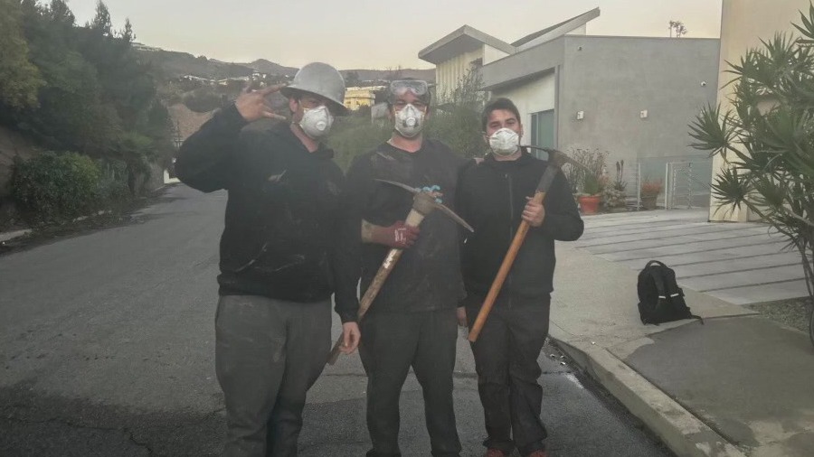 Triplets help put out fires at neighbors' homes