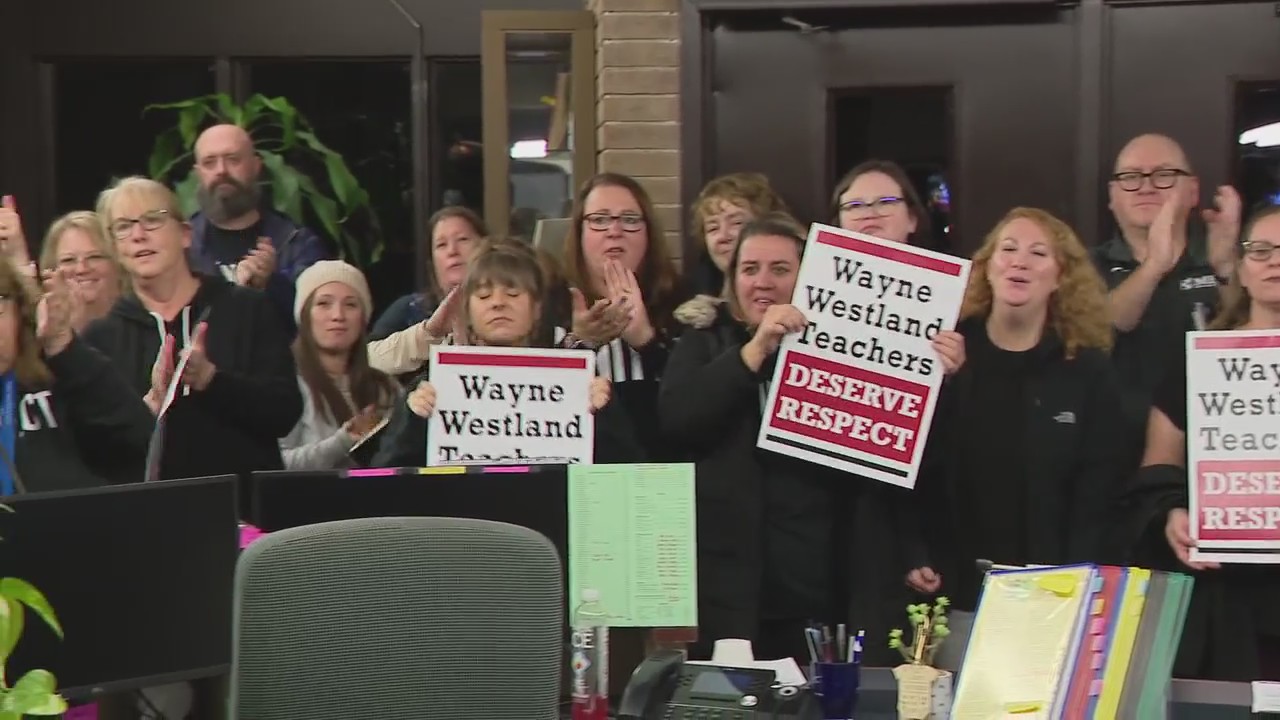 Wayne-Westland teachers hoping for a new contract | FOX 2 Detroit