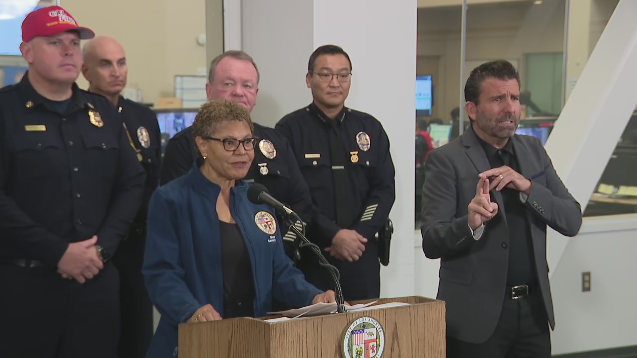 LA Mayor: ?Everyone needs to be on high alert?