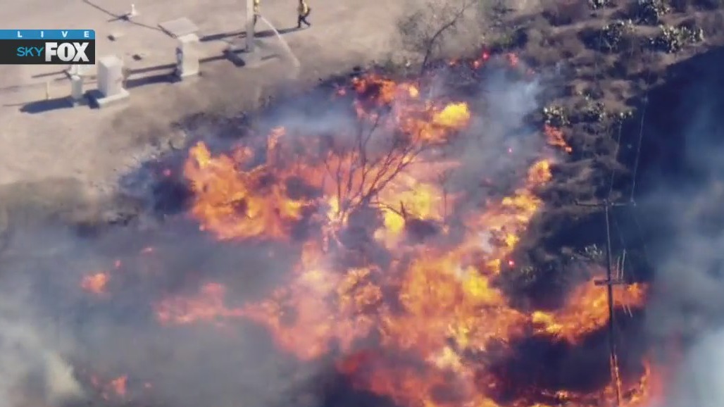 Laguna Fire in Camarillo forces evacuations