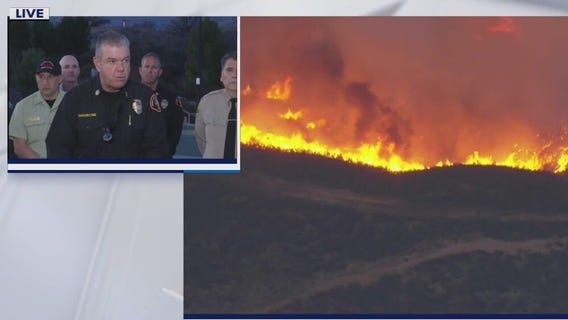 Hughes Fire burns 9,400+ acres near Castaic