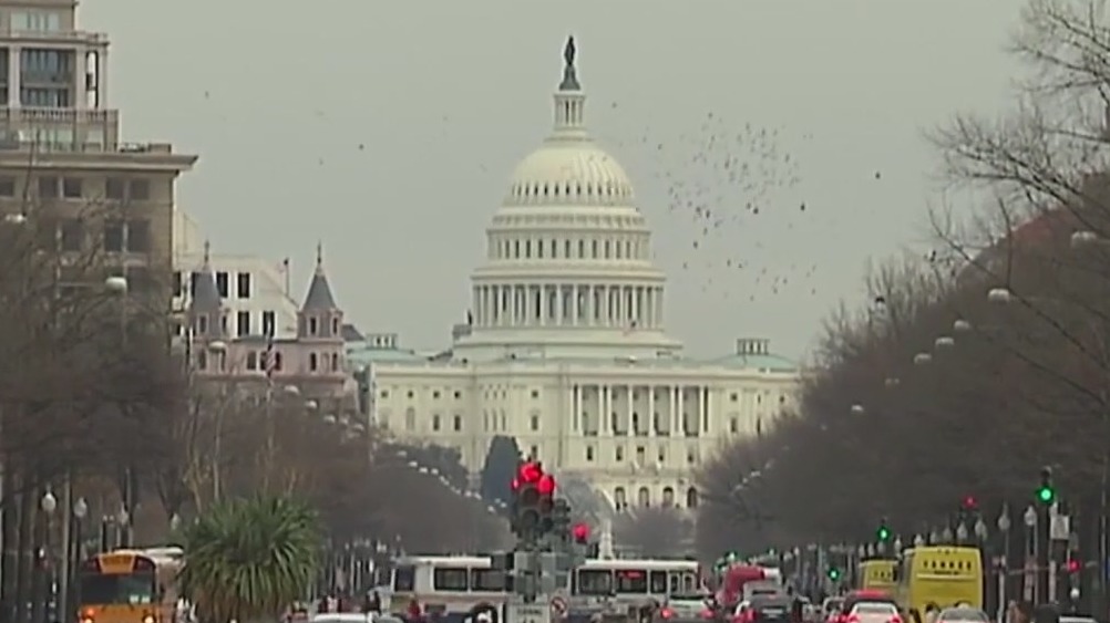 Judge blocks Trump's birthright citizenship order