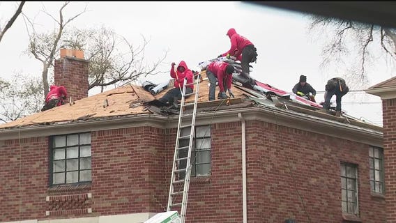 Elderly Detroiter gets new roof for free