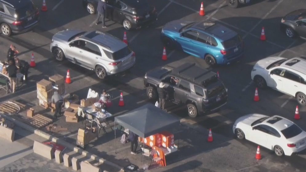 Pacific Palisades residents return home