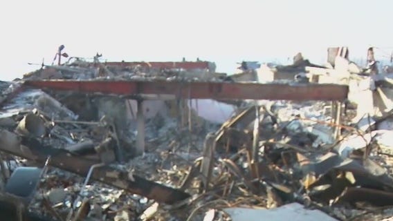 Pacific Palisades residents return