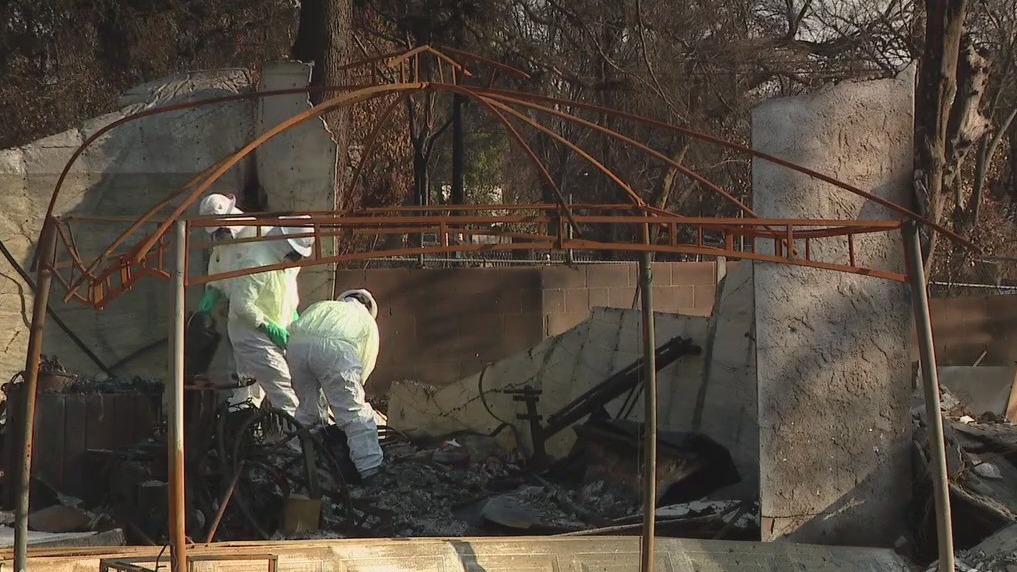 EPA begins removing Eaton Fire debris