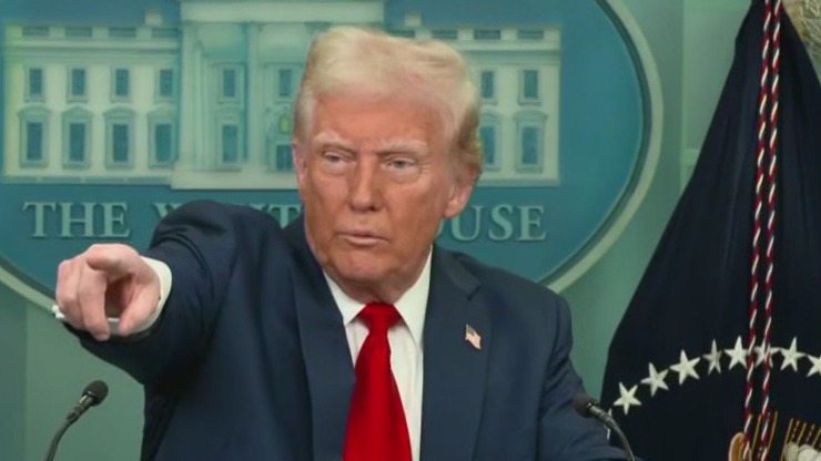 Trump blames DC plane crash on DEI