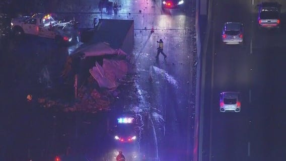 Big rig crashes on SB 5 Freeway