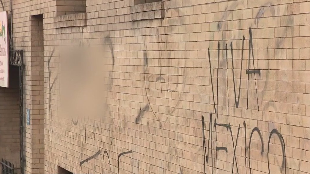 Immigration museum vandalized during protests
