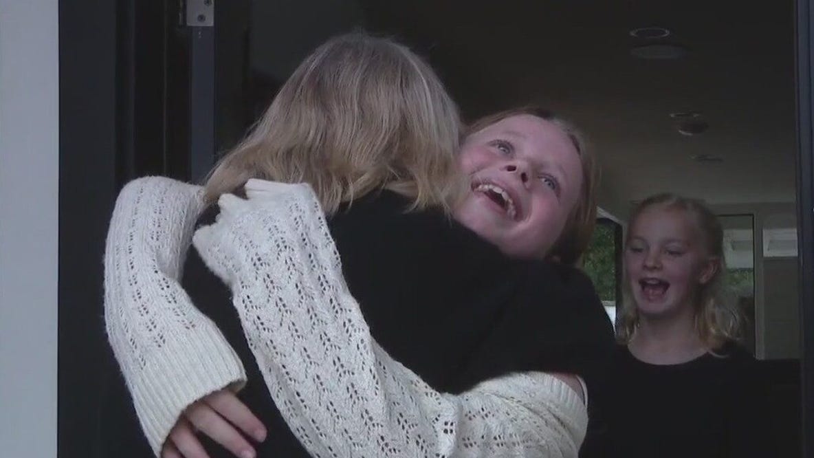 Students support teacher who lost home in LA wildfire