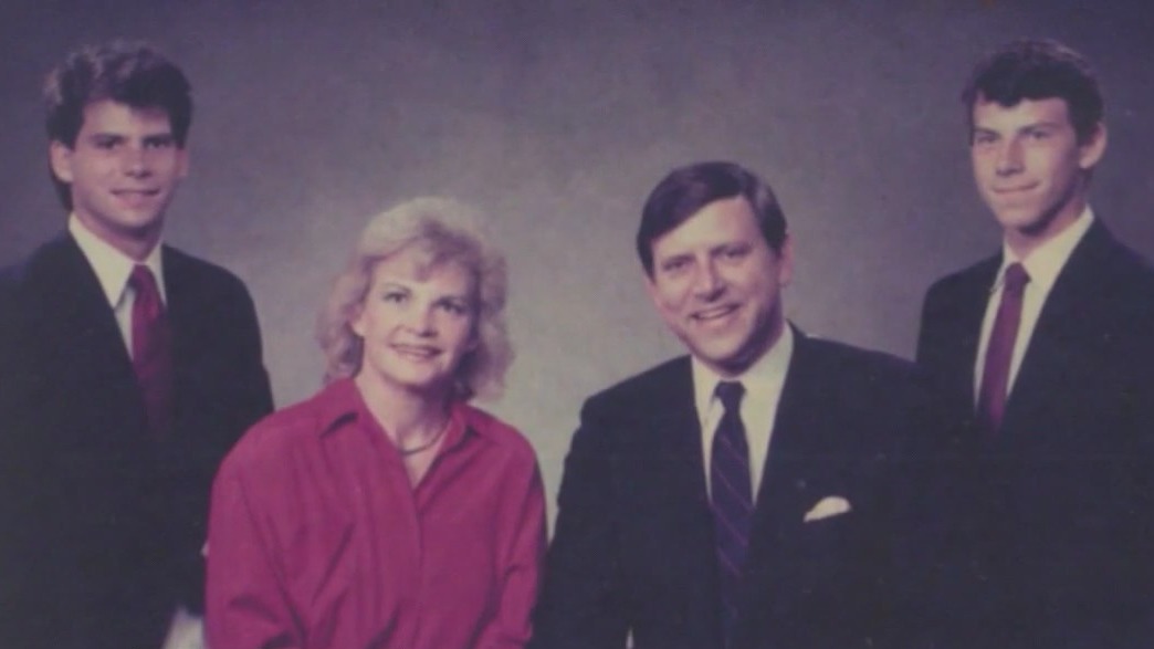 Menendez brothers: DA opposes new trial