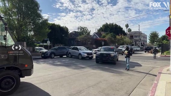 Possible ICE raid in LA's Pico-Union area