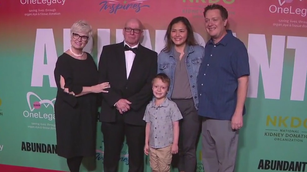 Liver donor meets transplant recipient at movie premiere