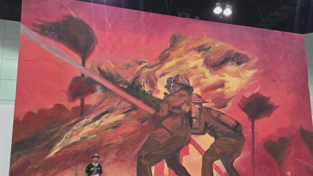 "Heroes" mural honors first responders of LA wildfires