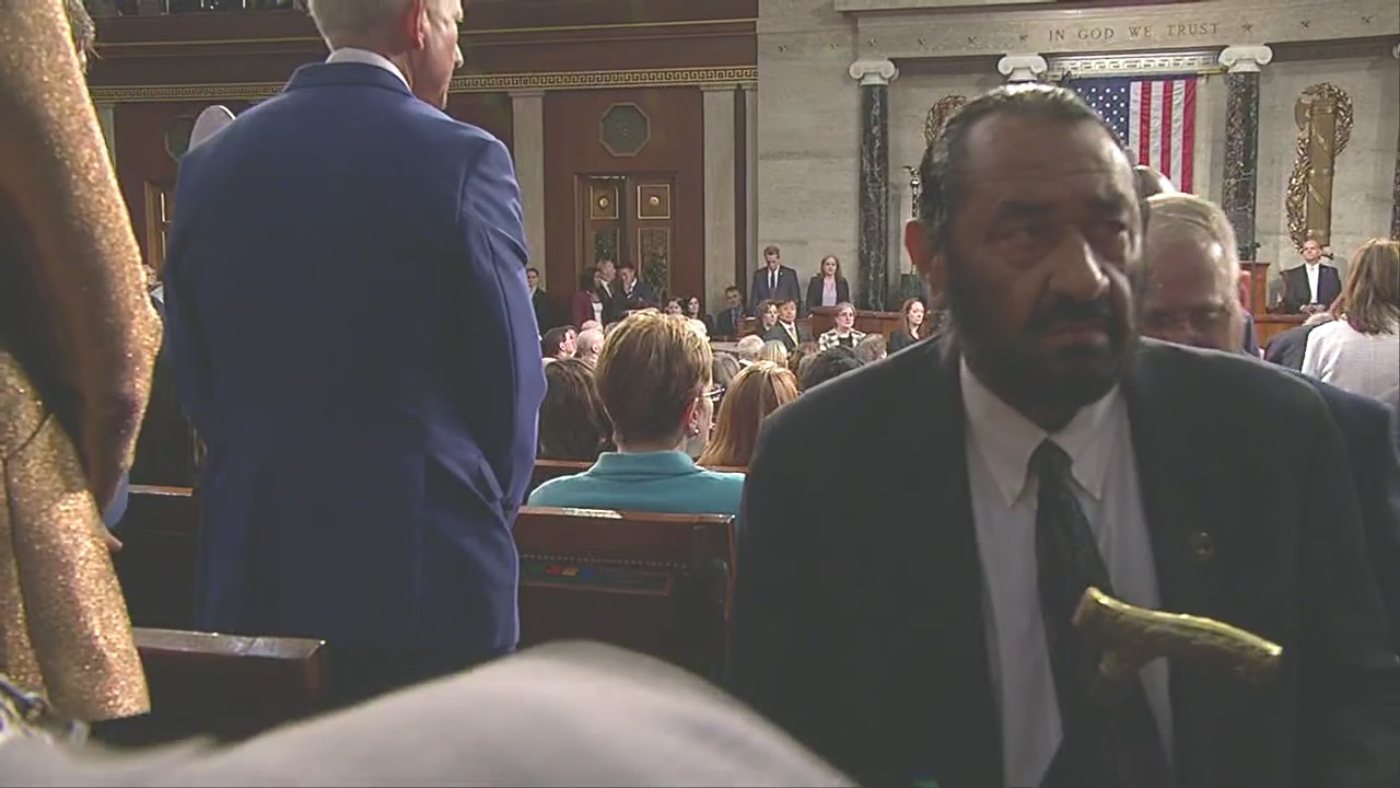 Rep. Al Green gets kicked out during Trump speech