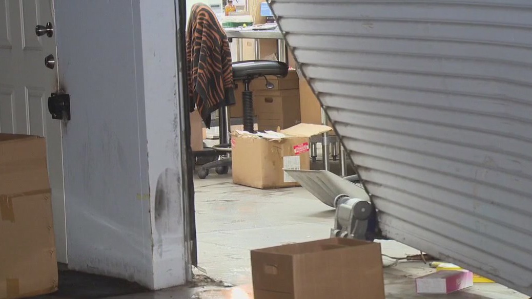 Armed suspects ram SUV into West Rancho Dominguez business