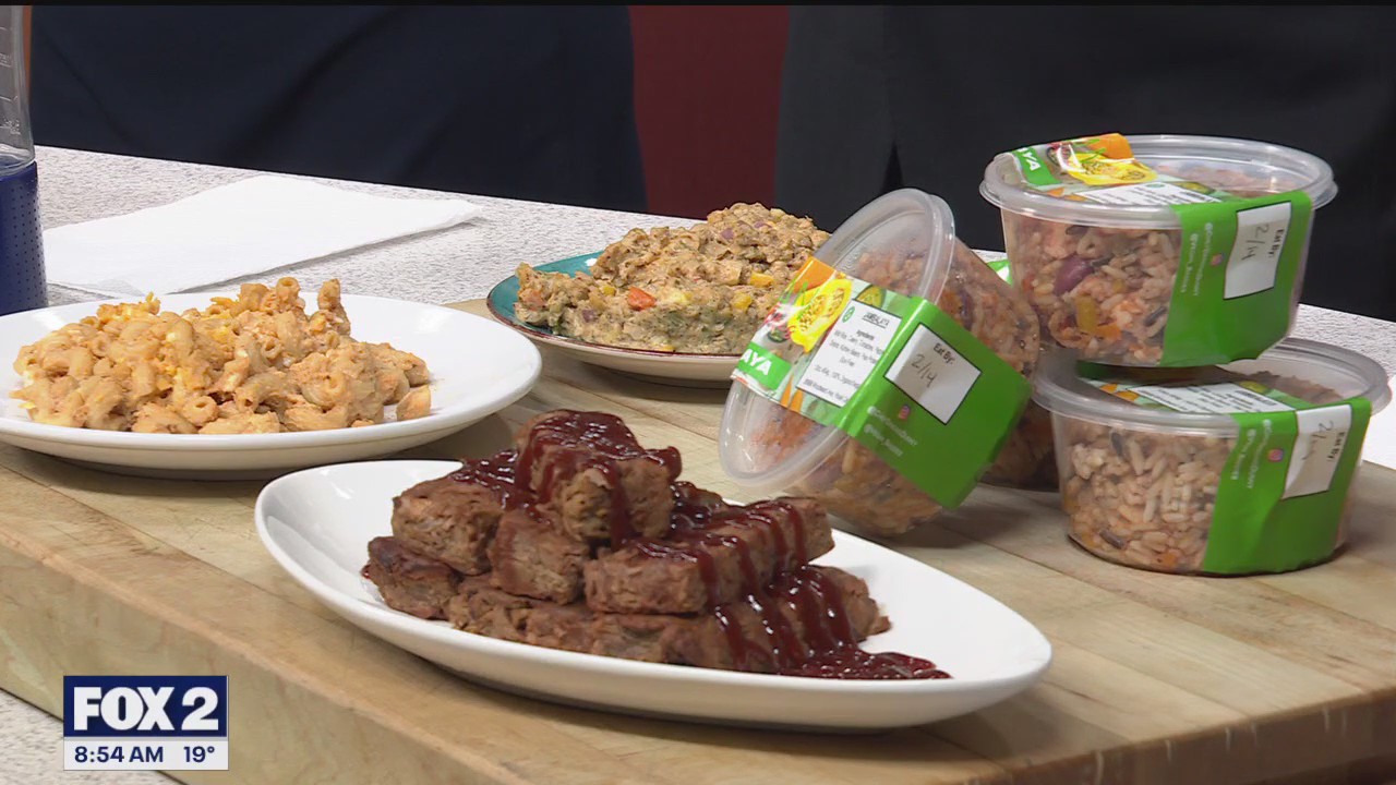 Chef Dunny of Vegan Baddies returns to the Fox 2 kitchen to make vegan shrimp jambalaya