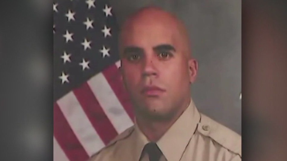 Community mourns fallen deputy