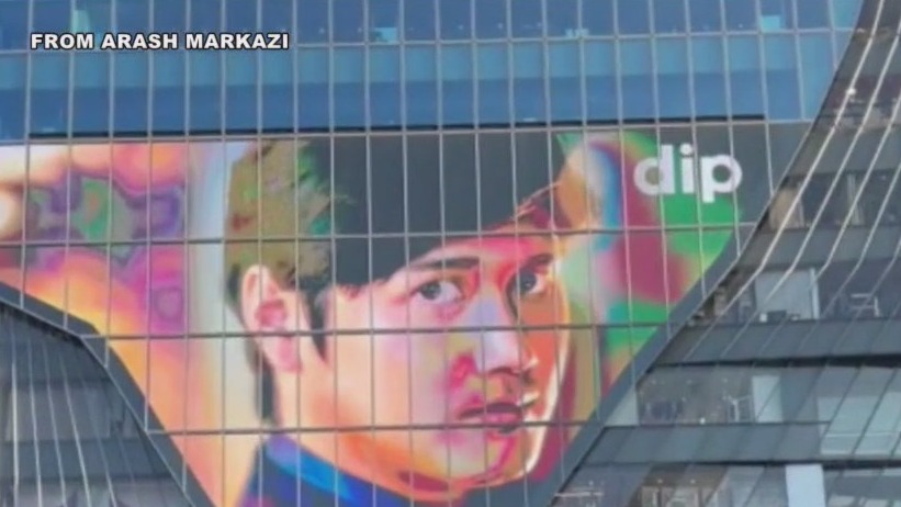 Dodger fans show love from Japan