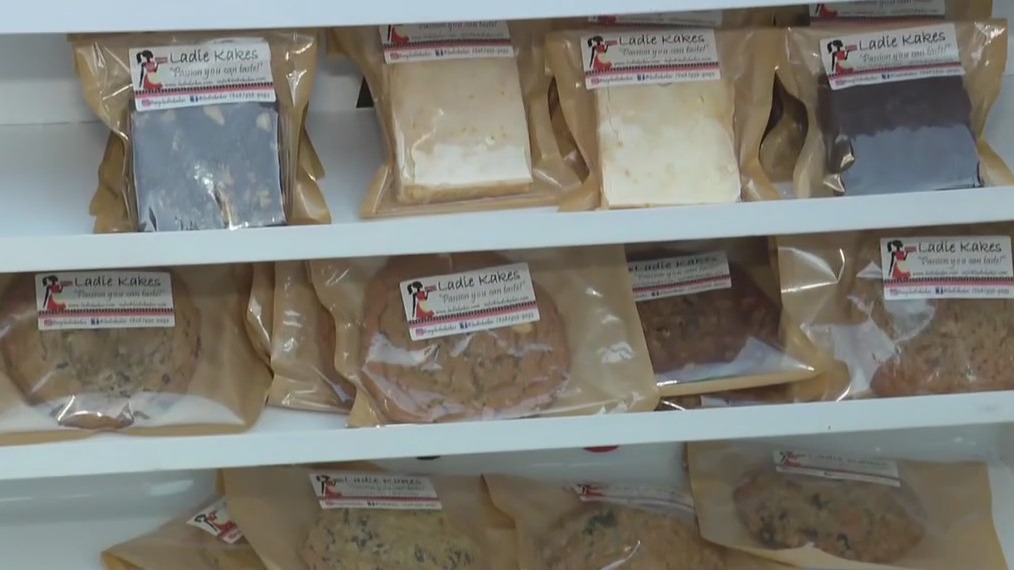 Long Beach offers free food carts for eligible vendors