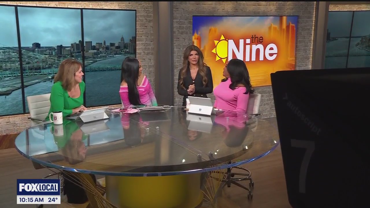 Sherri and Teresa enter the Chat