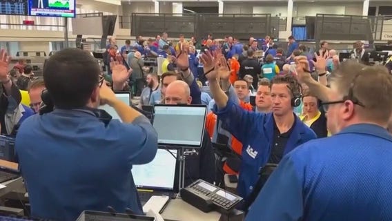 Stocks fall again, Trump plans more China tariffs