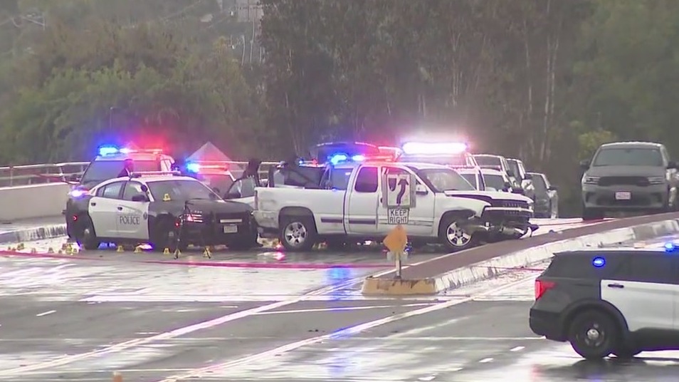 Suspect shot dead after pursuit, crash in OC