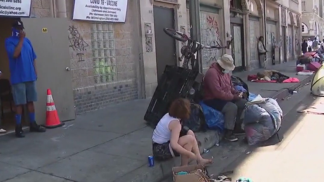Feds investigate LA County homeless spending