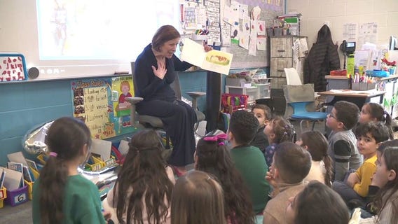 March is National Reading Month: Amy Lange visits Haigh Elementary